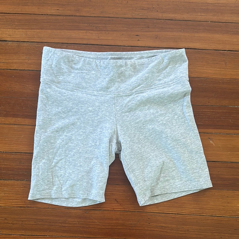 Aritzia TNA Biker Women's Shorts